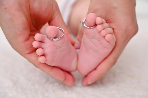莘县怀孕肚子一边高一边低
